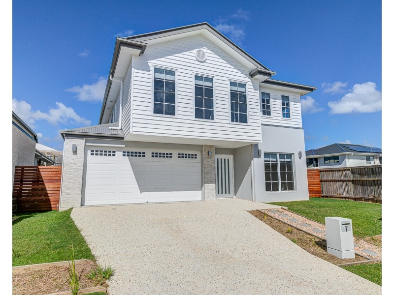 7 Hydrangea Avenue, Redland Bay QLD 4165