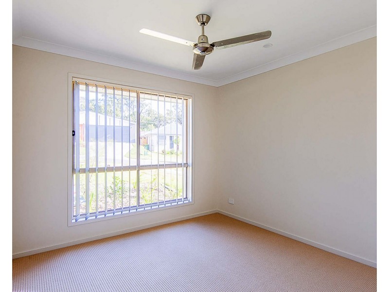 31 Clermont Street, Holmview QLD 4207