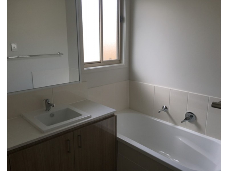 30 Benwerrin Street, Pimpama QLD 4209