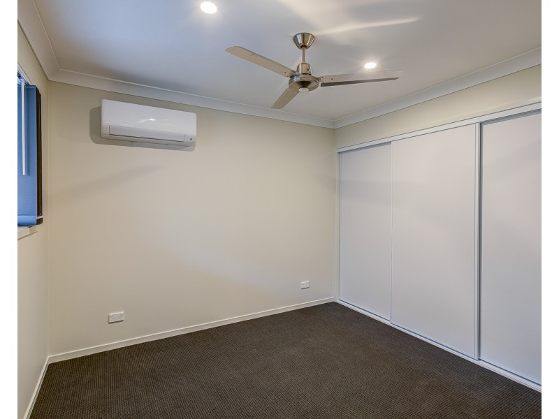 2/19 Brooklyn Close, Park Ridge QLD 4125