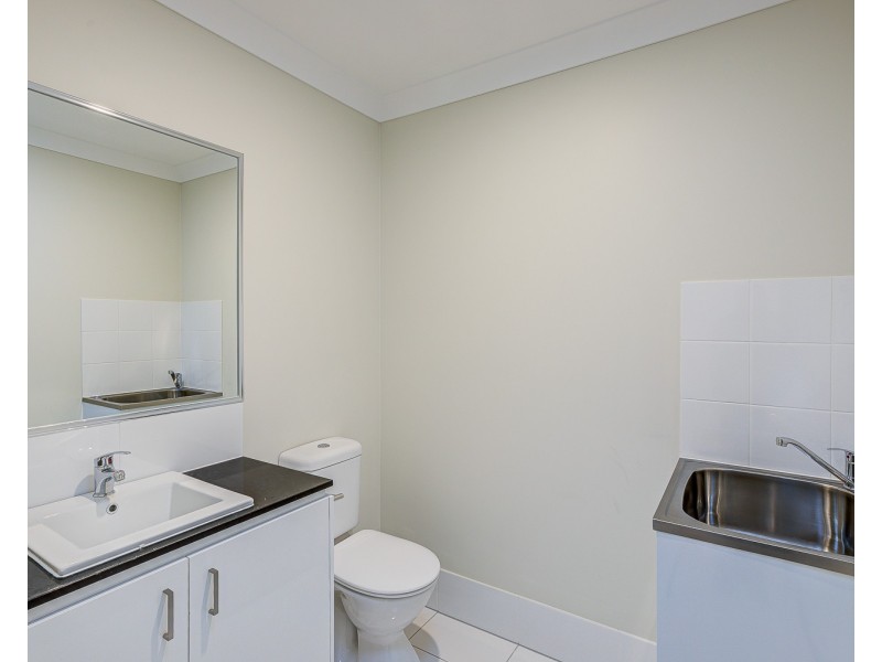 2/19 Brooklyn Close, Park Ridge QLD 4125