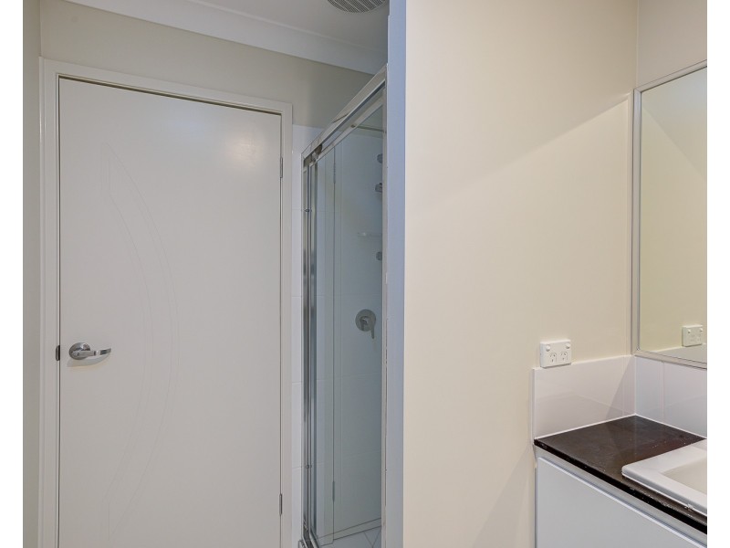 2/19 Brooklyn Close, Park Ridge QLD 4125