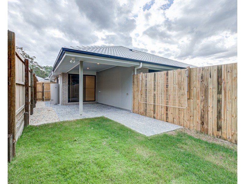 2/19 Brooklyn Close, Park Ridge QLD 4125