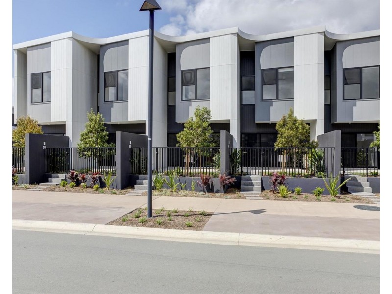 66 Promenade Circuit, Hope Island QLD 4212