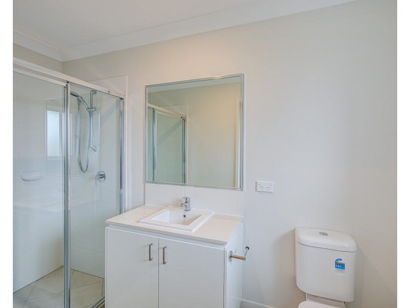 3 Heath Terrace, Park Ridge QLD 4125