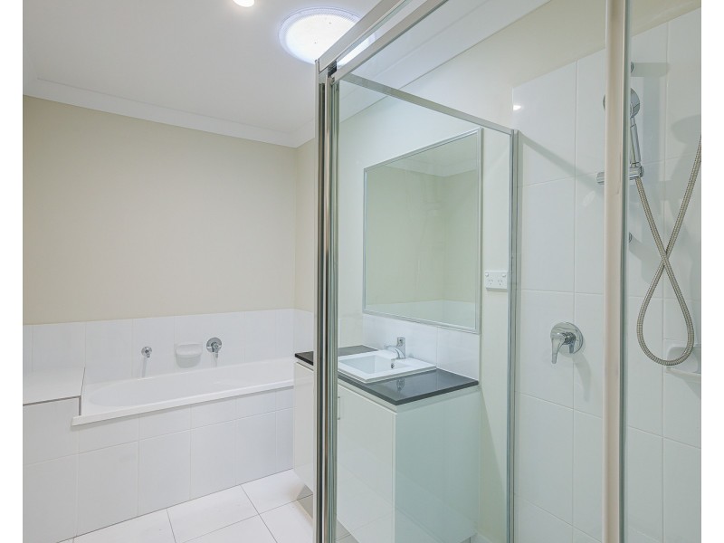 2/12 Alexis Street, Park Ridge QLD 4125