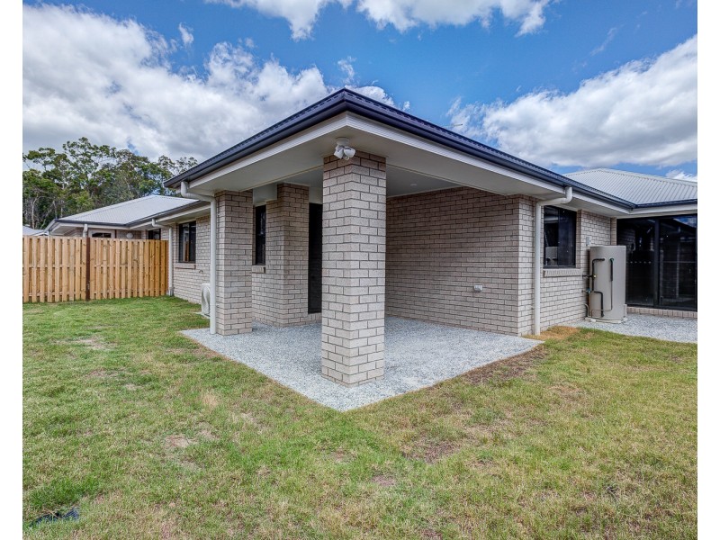 2/12 Alexis Street, Park Ridge QLD 4125