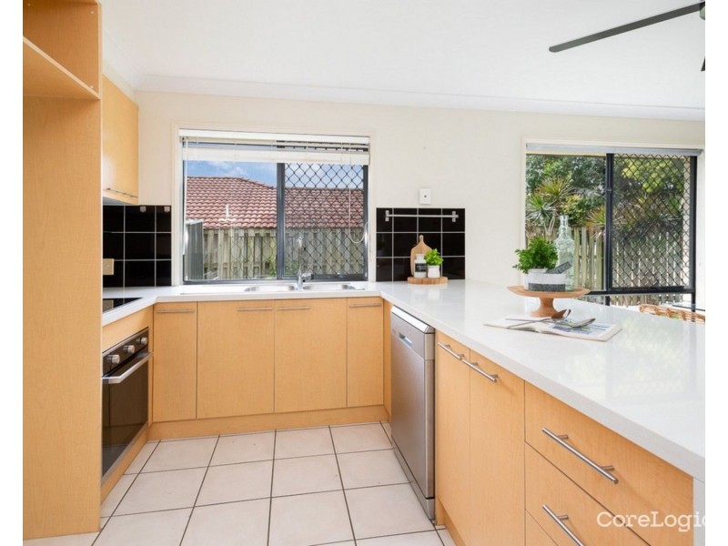 16 Kosrae Street, Pacific Pines QLD 4211