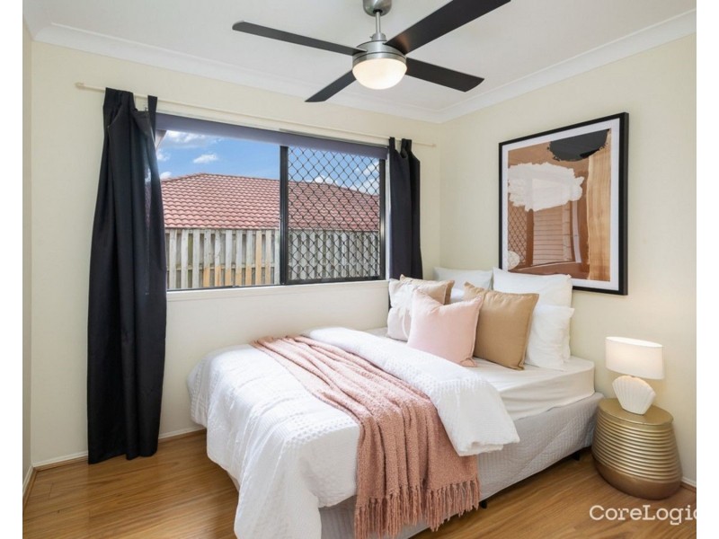 16 Kosrae Street, Pacific Pines QLD 4211