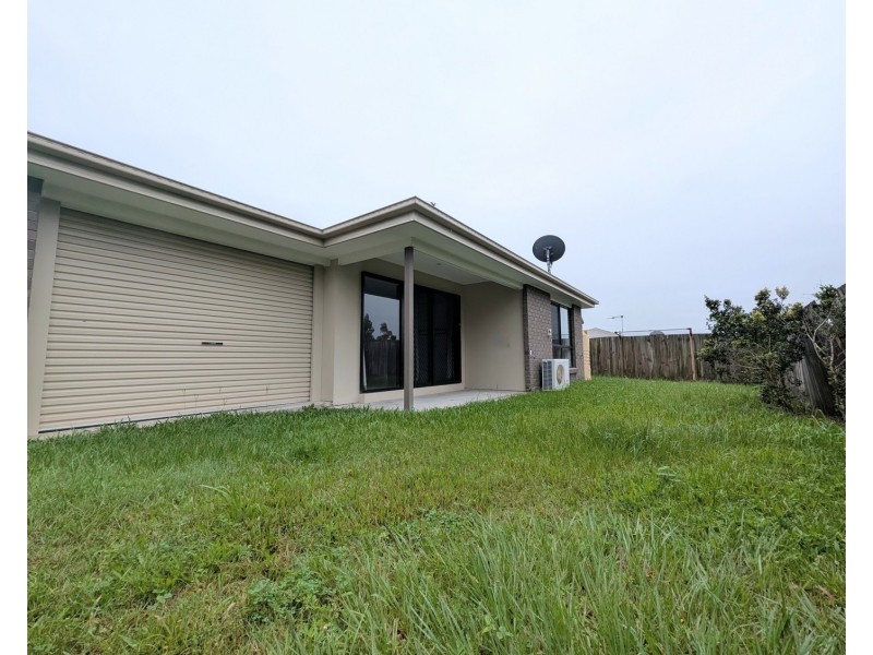18 Winchester Crescent, Pimpama QLD 4209