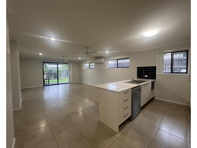 10 Greenwich Avenue, Pimpama QLD 4209