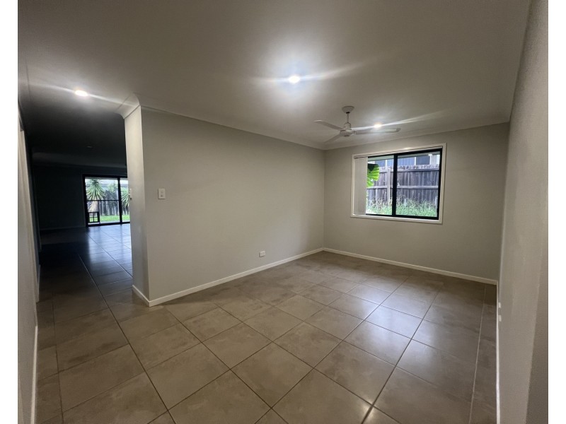 10 Greenwich Avenue, Pimpama QLD 4209