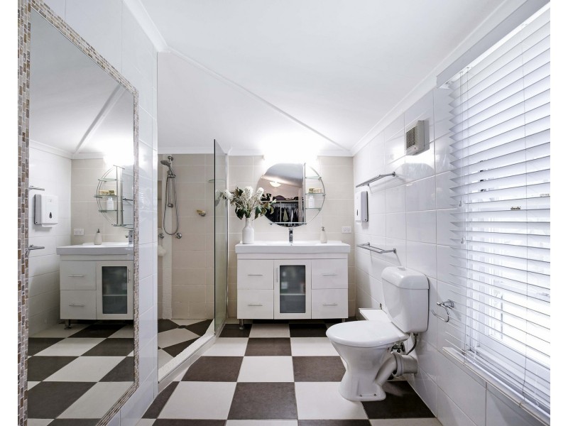 6 Inglis Court, Springwood QLD 4127