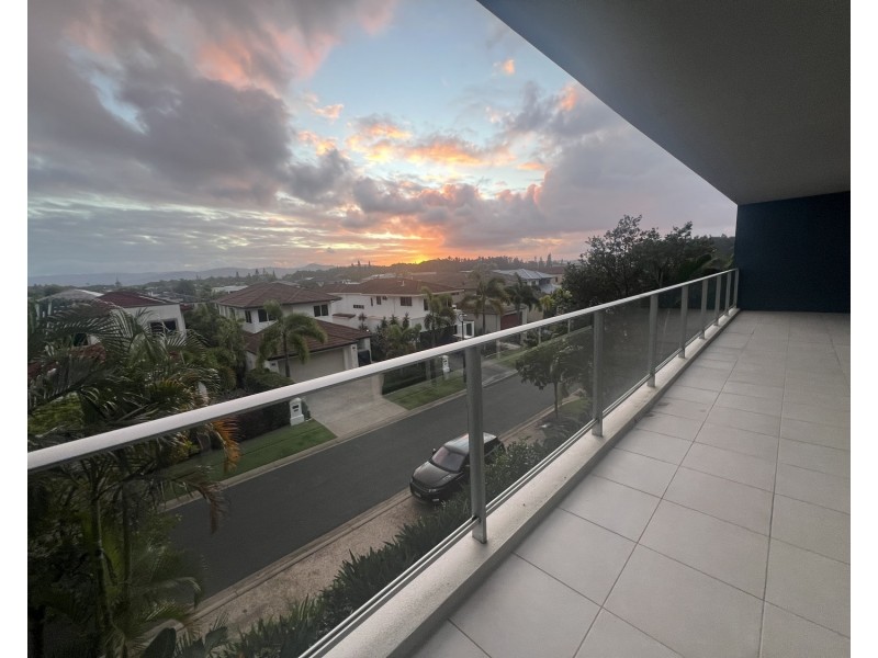 3308/2 Activa Way, Hope Island QLD 4212