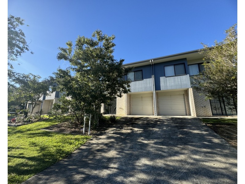 2/15 Chrome Drive, Pimpama QLD 4209