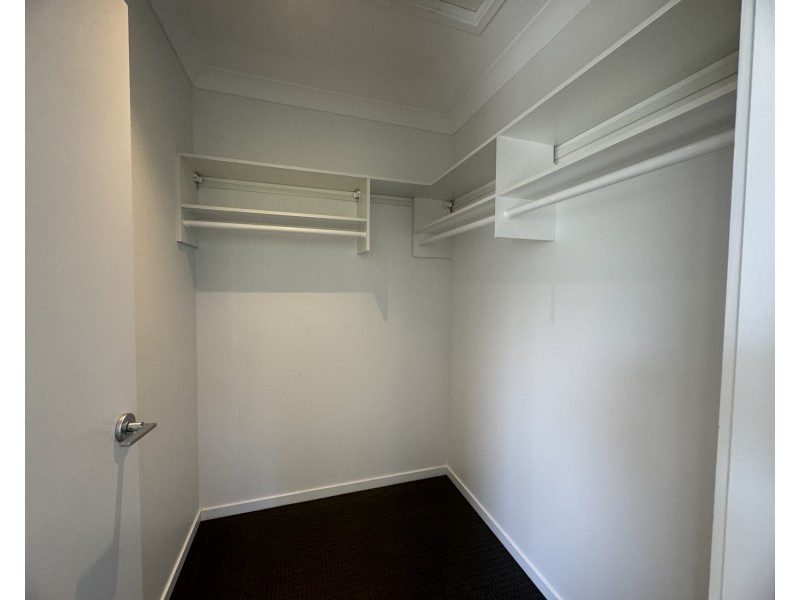 2/15 Chrome Drive, Pimpama QLD 4209