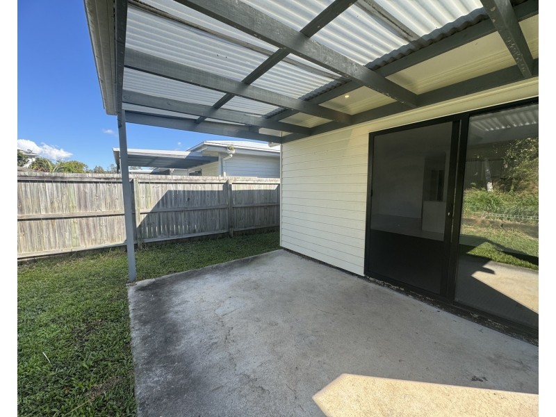 2/15 Chrome Drive, Pimpama QLD 4209