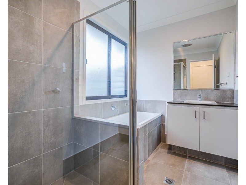 4 Tahoe Street, Logan Reserve QLD 4133