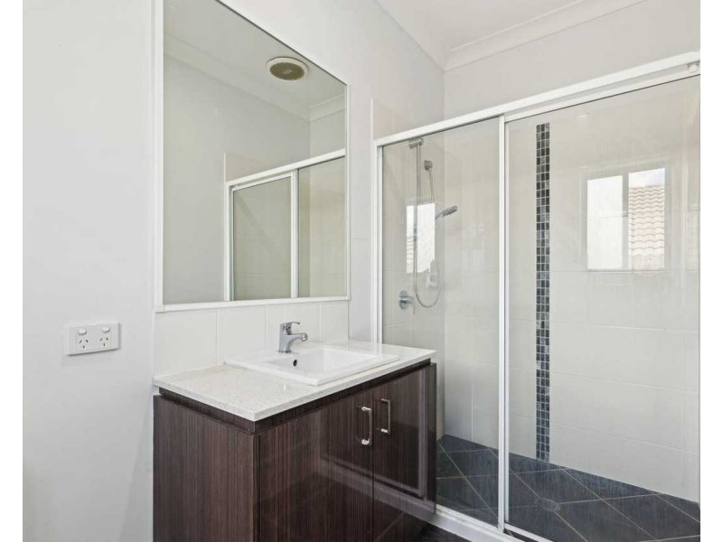 16 Leabrook Place, Pimpama QLD 4209