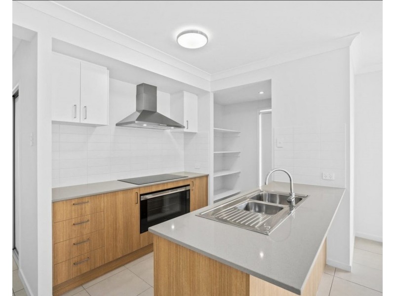 3 Riverina Court, Nerang QLD 4211