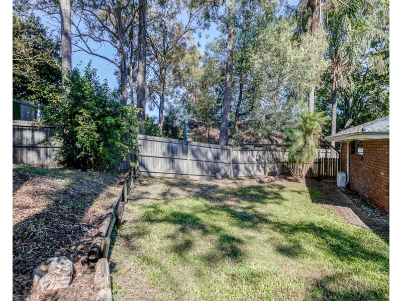 7 Nambung Close, Riverhills QLD 4074