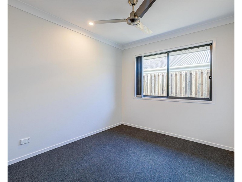 52 Wicker Road, Park Ridge QLD 4125