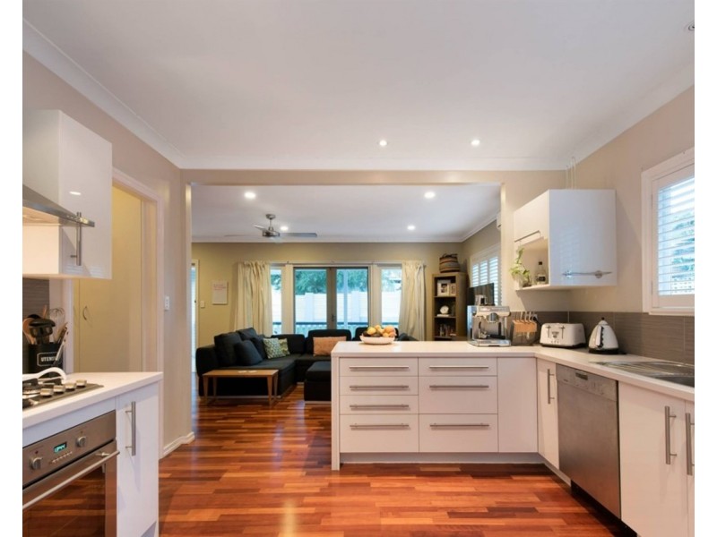 3 Oberon Street, Morningside QLD 4170