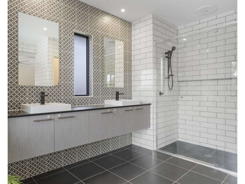 53 Landsdowne Drive, Ormeau Hills QLD 4208