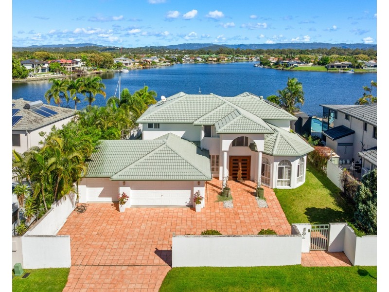 20 Eastbank Terrace, Helensvale QLD 4212