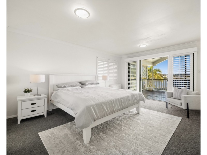 20 Eastbank Terrace, Helensvale QLD 4212