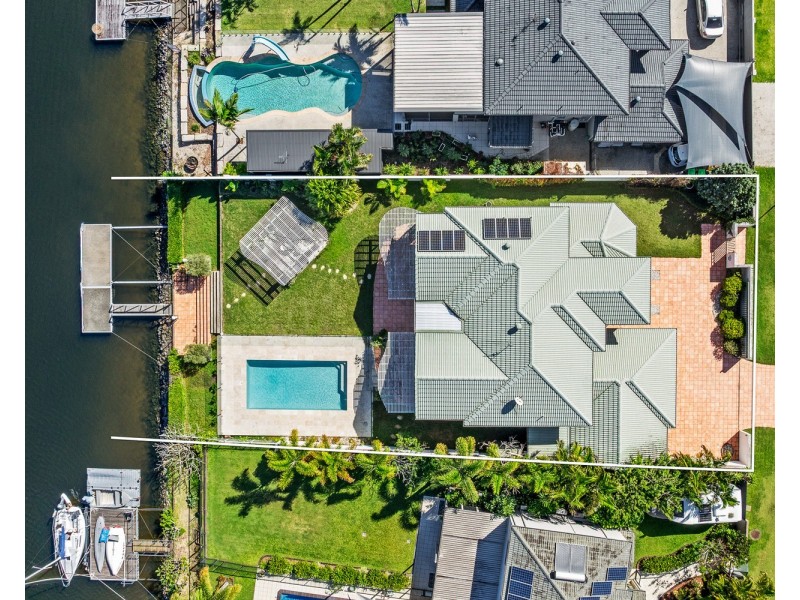 20 Eastbank Terrace, Helensvale QLD 4212