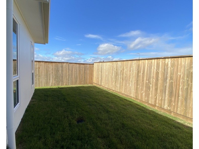 93 Edinburgh Crescent, Gleneagle QLD 4285