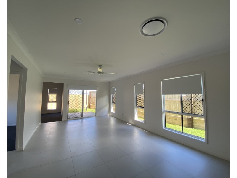 93 Edinburgh Crescent, Gleneagle QLD 4285