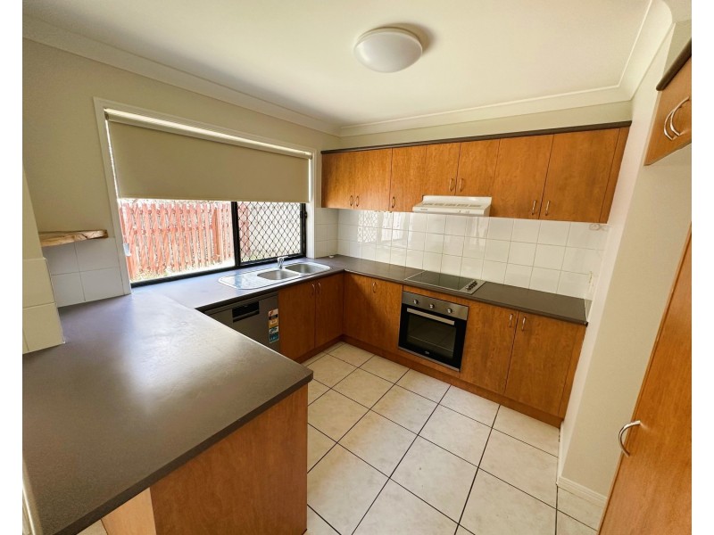 20/13 Hervey Street, Pacific Pines QLD 4211