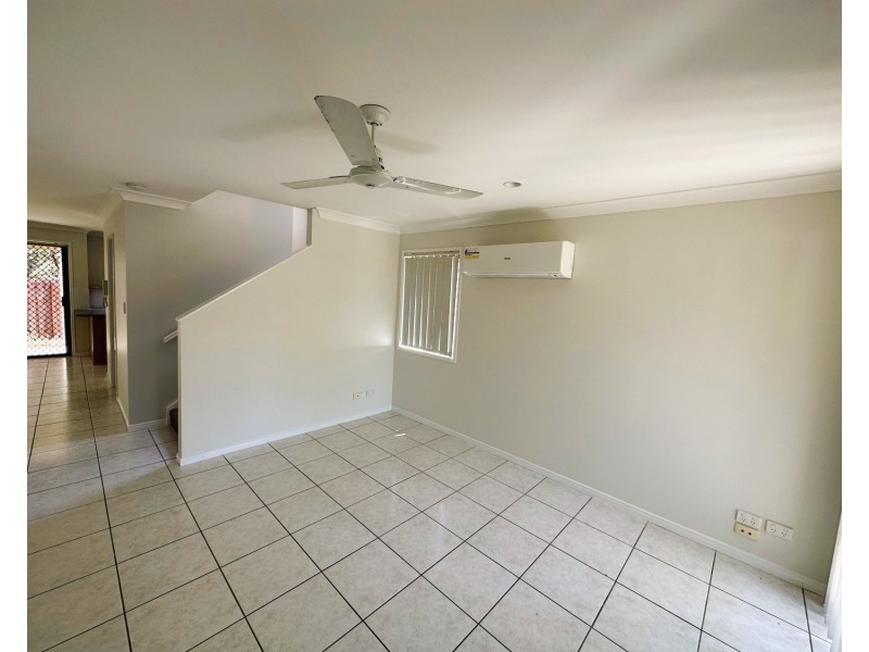 20/13 Hervey Street, Pacific Pines QLD 4211