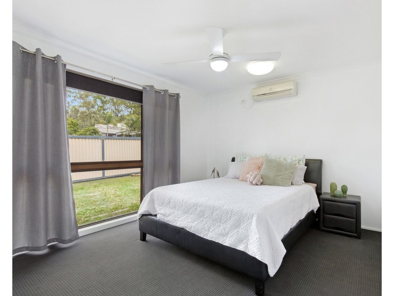 44 Camden Court, Helensvale QLD 4212