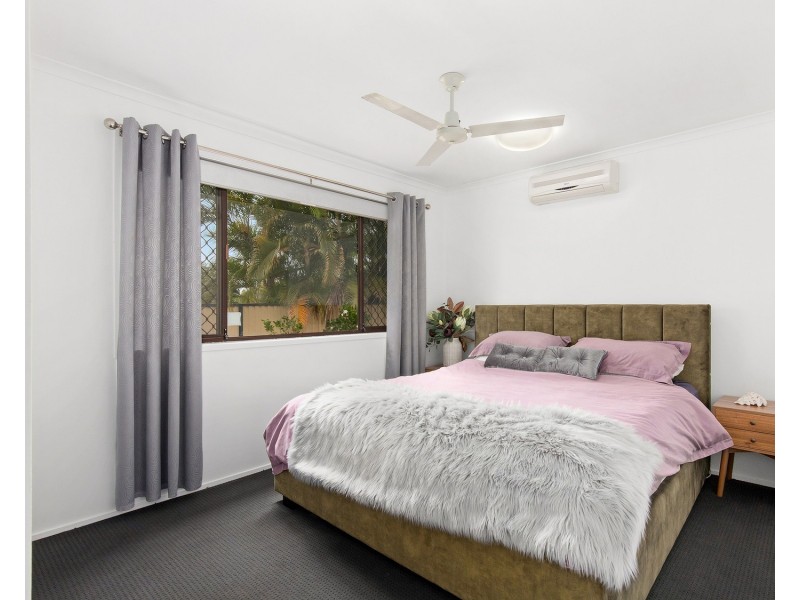 44 Camden Court, Helensvale QLD 4212