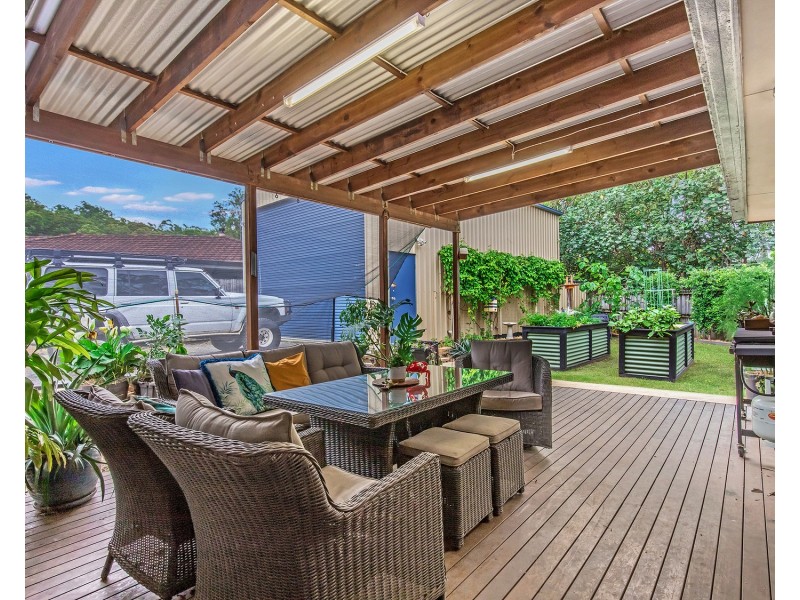 44 Camden Court, Helensvale QLD 4212