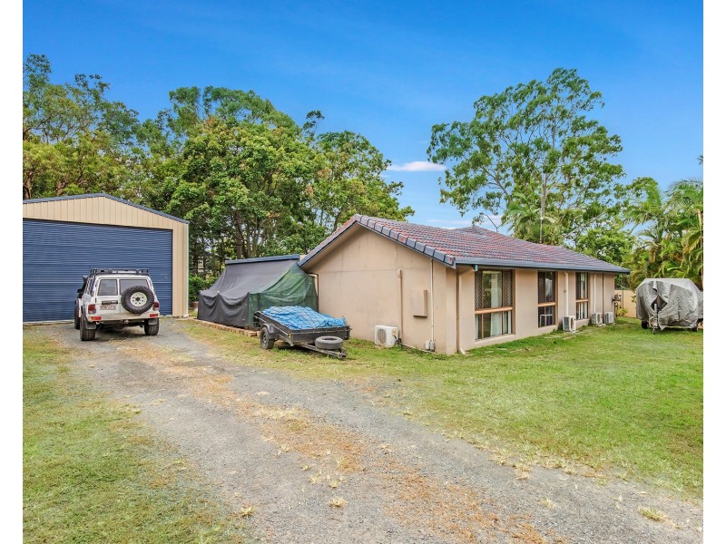 44 Camden Court, Helensvale QLD 4212