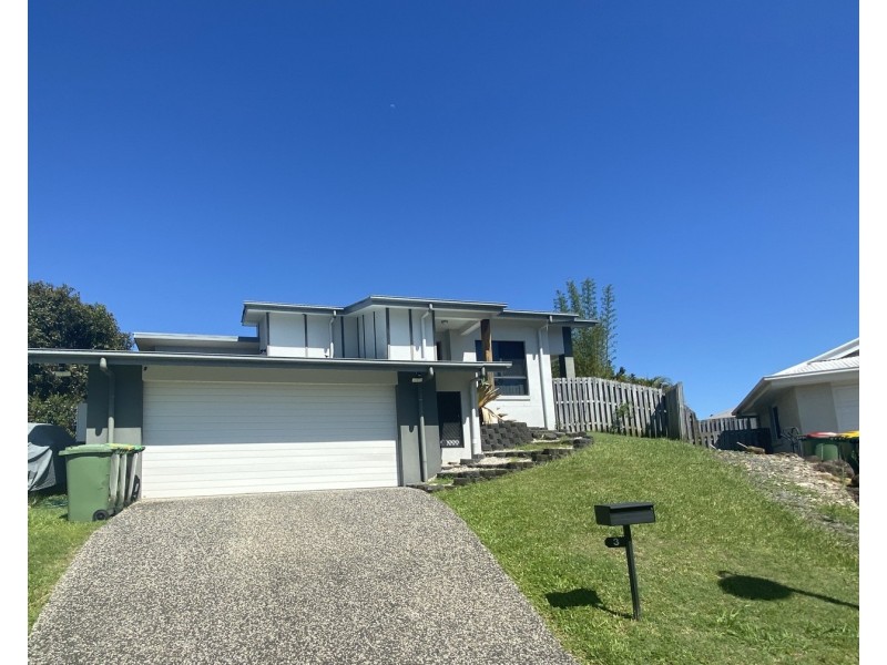 3 Mac Close, Oxenford QLD 4210