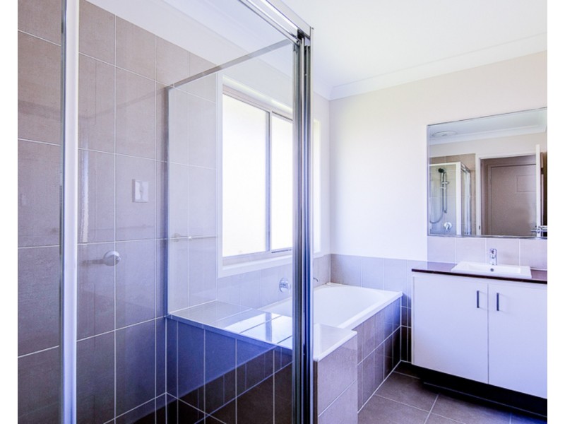 10 Innsbruck Way, Bahrs Scrub QLD 4207