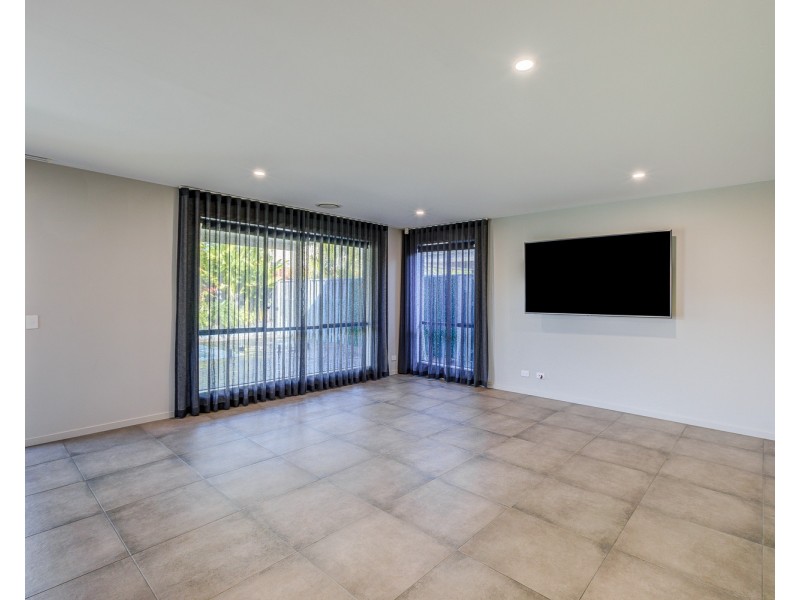 33 Mebbin Street, Pimpama QLD 4209