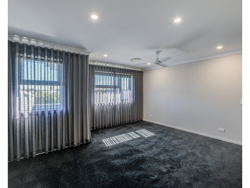 33 Mebbin Street, Pimpama QLD 4209