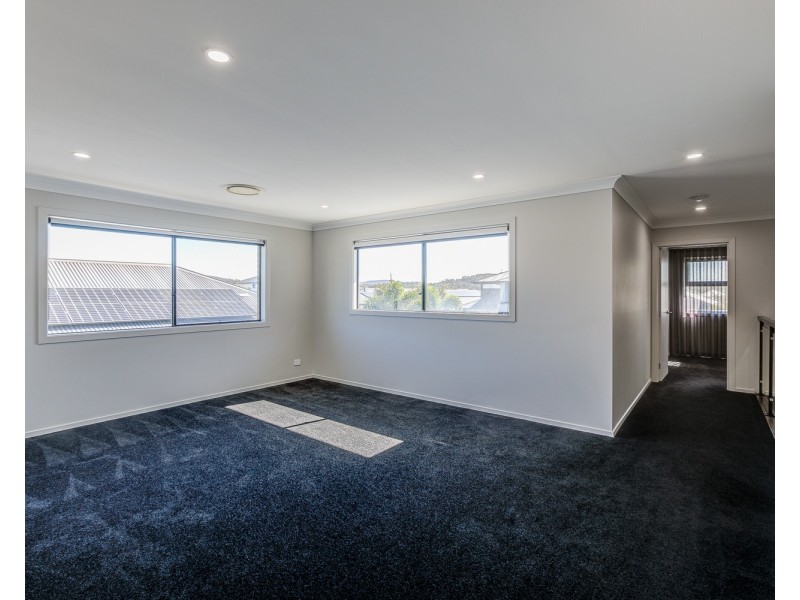 33 Mebbin Street, Pimpama QLD 4209