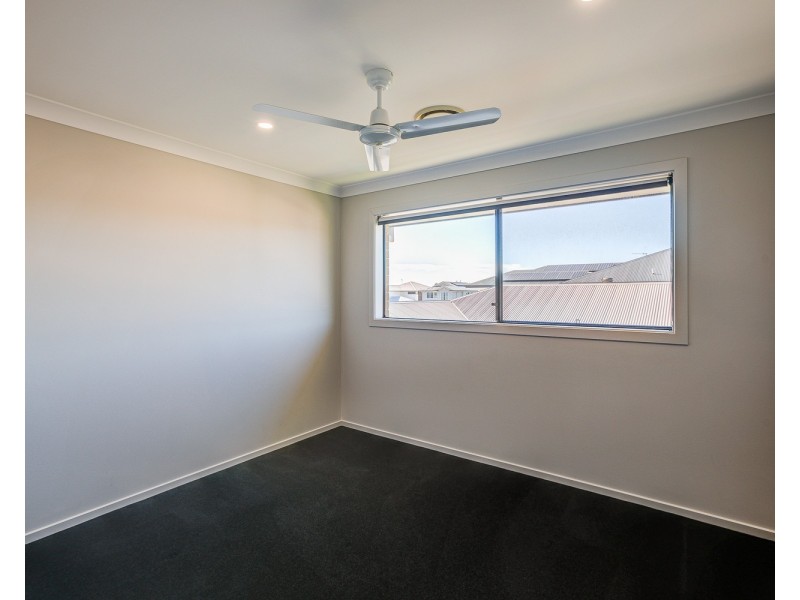 33 Mebbin Street, Pimpama QLD 4209