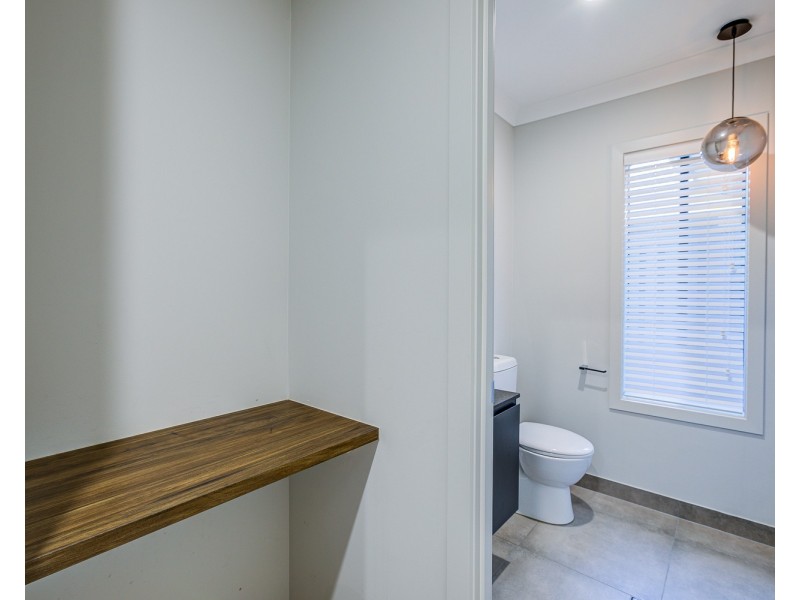 33 Mebbin Street, Pimpama QLD 4209