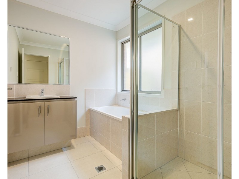 5 Selwyn Avenue, Park Ridge QLD 4125
