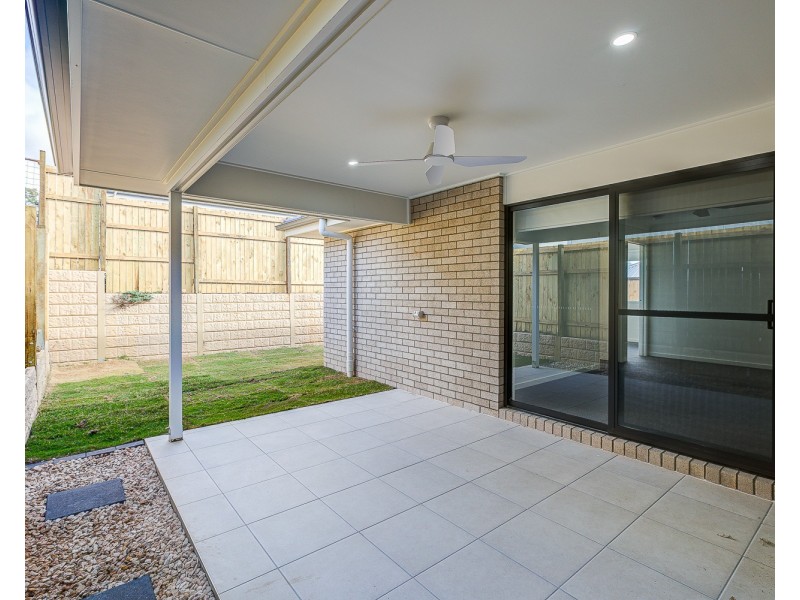 8 Rosemary Street, Greenbank QLD 4124