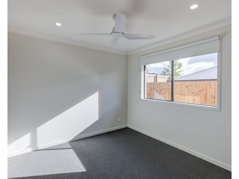 8 Rosemary Street, Greenbank QLD 4124