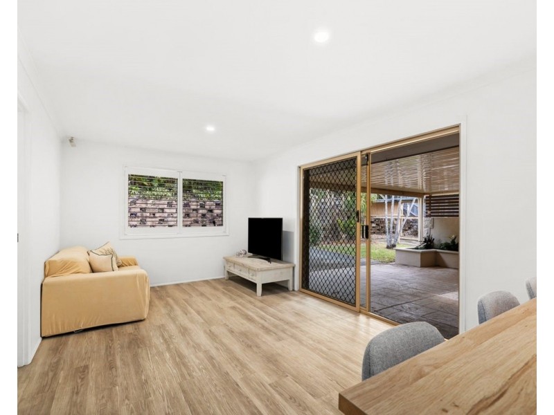 5 Broadway Drive, Oxenford QLD 4210